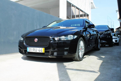 Jaguar XE 2.0 D Prestige