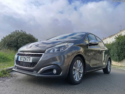 Peugeot 208 1.5 HDI Signature