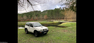 Nissan Terrano s