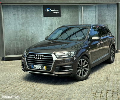 Audi Q7 3.0 TDI quattro S-line Tiptronic 7L