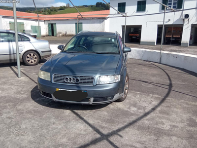 Audi A4 (8E)