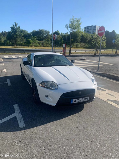 Jaguar XK 4.2 V8 Coupé