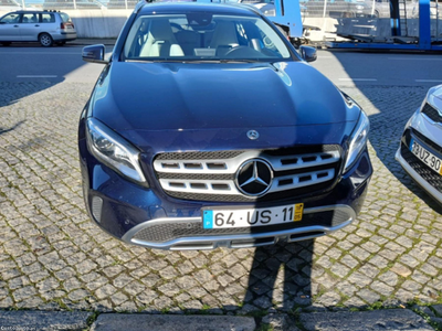 Mercedes-Benz GLA 180 Bisuness