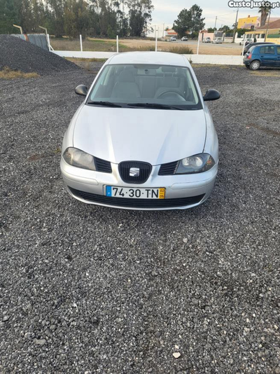 Seat Ibiza 1.2 ano 2002 ar condicionado todo revisto