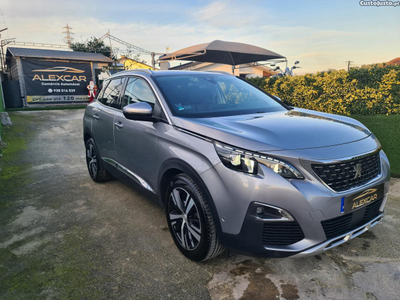 Peugeot 3008 PureTech 1.2 / 130cv / Allure