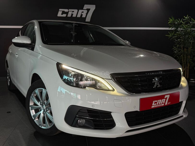 Peugeot 308 1.5 BlueHDi Style J17