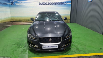 Jaguar XE 2.0 R-SPORT