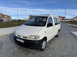 Nissan Vanette 5 lugares