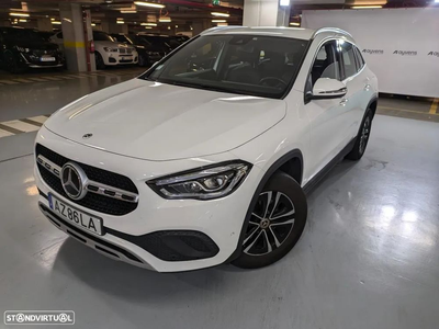 Mercedes-Benz GLA 200