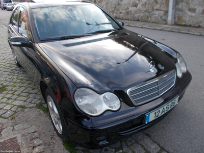 Mercedes-Benz C 220 2.2 cdi 2005 mes 10