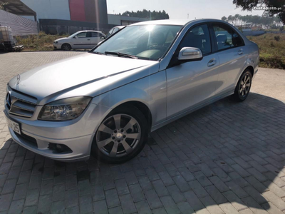 Mercedes-Benz C 220 NACIONAL 1DONO