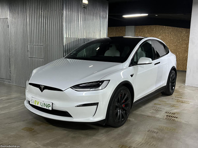 Tesla Model X Plaid AWD