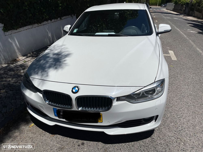 BMW 320 d Touring Auto