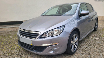 Peugeot 308 Style 1.2 Pure Tech 130 cv CVM6