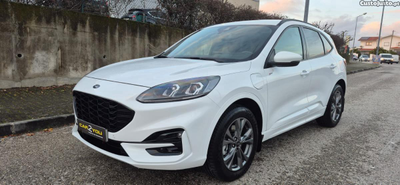 Ford Kuga 2.4 PHEV ST-Line