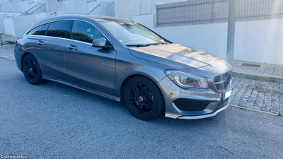 Mercedes-Benz CLA 220 Mercedes CLA 220 Shooting Brake AMG Line