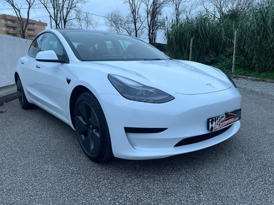 Tesla Model 3 Tração Traseira