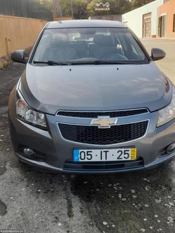 Chevrolet Cruze 1.6 a gasolina e a gaz de fabrica