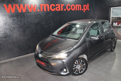 Toyota Yaris 1.5 Cool Híbrido