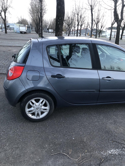 Renault Clio 1.2 85cv