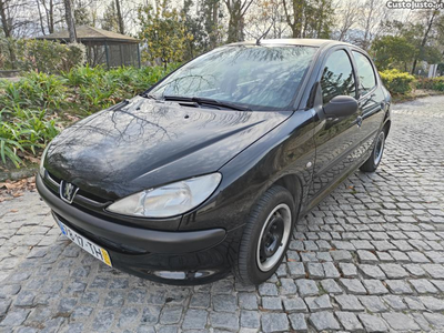 Peugeot 206 1.1