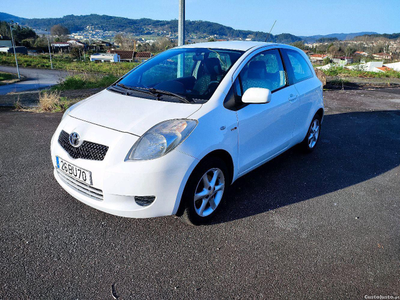 Toyota Yaris 1.4 D4D 90cv Nacional