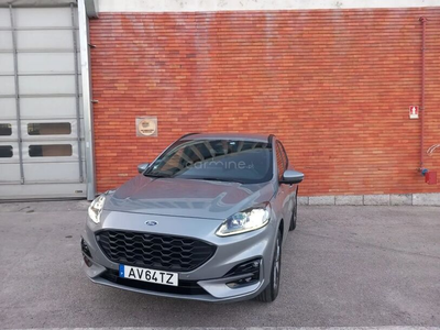 Ford Kuga 2.5 PHEV ST-Line X