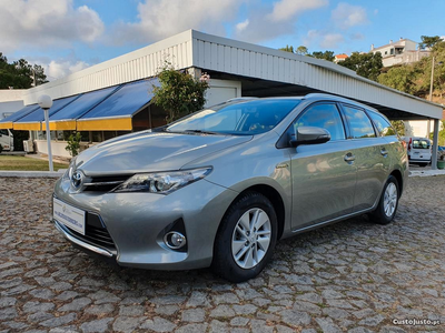 Toyota Auris Touring Sports 1.8 VVT-i HSD Comfort