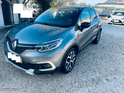 Renault Captur exclusive navi nacional