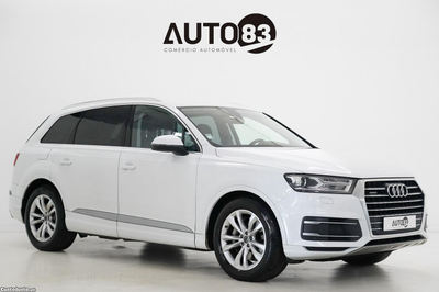 Audi Q7 3.0 TDI quattro tiptronic 7L