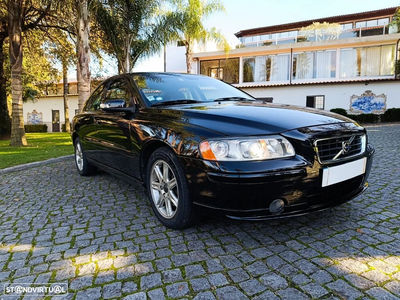 Volvo S60 2.4 D5 Nivel 2