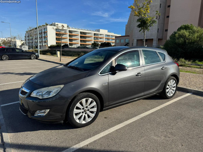 Opel Astra 1.7 CDTi Cosmo