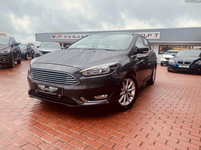 Ford Focus 2.0 TDCi Titanium PowerShift