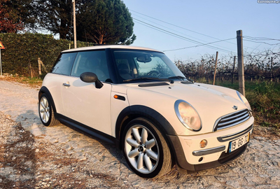 MINI Cooper Cooper D