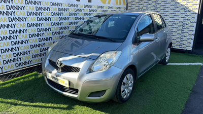 Toyota Yaris 1.33 VVT-i Comfort+AC+VSC