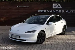 Tesla Model 3 Tração Traseira