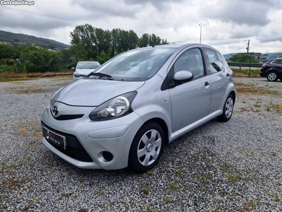 Toyota Aygo 1.0 Power Pack+AC Nacional