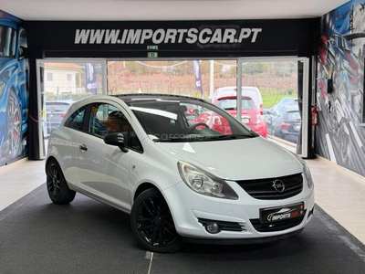 Opel Corsa D 1.2 Black Edition