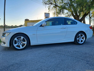 BMW 320 coupé LCI 320d