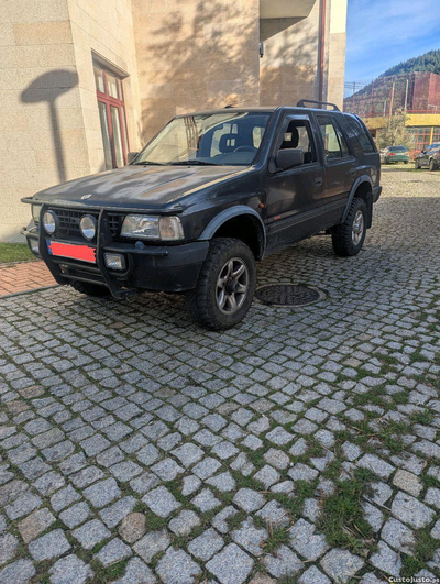 Opel Frontera 2.5