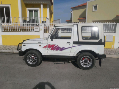 Suzuki Samurai Hard Top