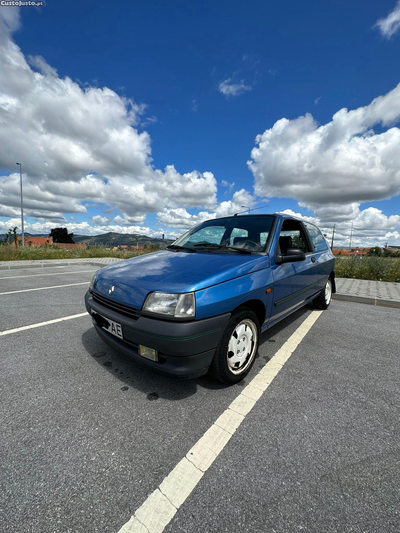 Renault Clio 1.4 S  Raro