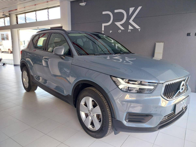 Volvo XC40  T3 MOMENTUM TECH EDITION