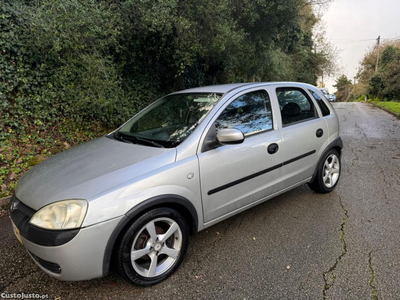 Opel Corsa 1200 economico