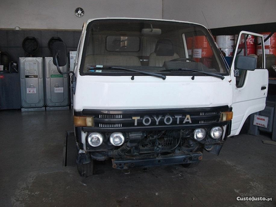 Toyota Dyna 150 para peças