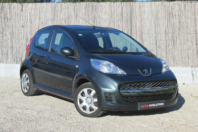 Peugeot 107 1.0 Trendy COM AC