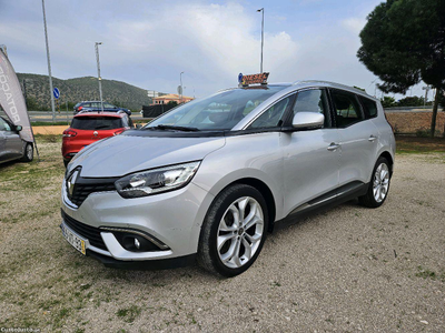 Renault Grand Scénic limited