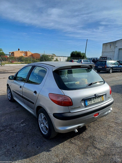 Peugeot 206 5 lugares