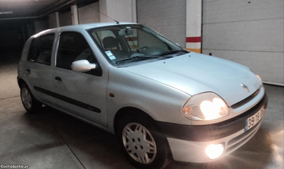 Renault Clio 1.9dti