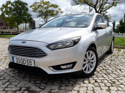 Ford Focus 1.6 TDCI 110CV TITANIUM